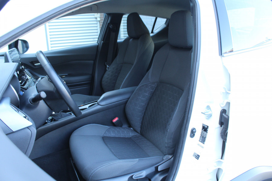 Toyota C-HR 1.8 Hybrid 123pk Dynamic AUTOMAAT NL-Auto NAP Clima Cruise Navi Camera Keyless 18"LMV