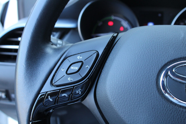 Toyota C-HR 1.8 Hybrid 123pk Dynamic AUTOMAAT NL-Auto NAP Clima Cruise Navi Camera Keyless 18"LMV