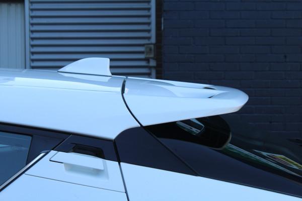 Toyota C-HR 1.8 Hybrid 123pk Dynamic AUTOMAAT NL-Auto NAP Clima Cruise Navi Camera Keyless 18"LMV