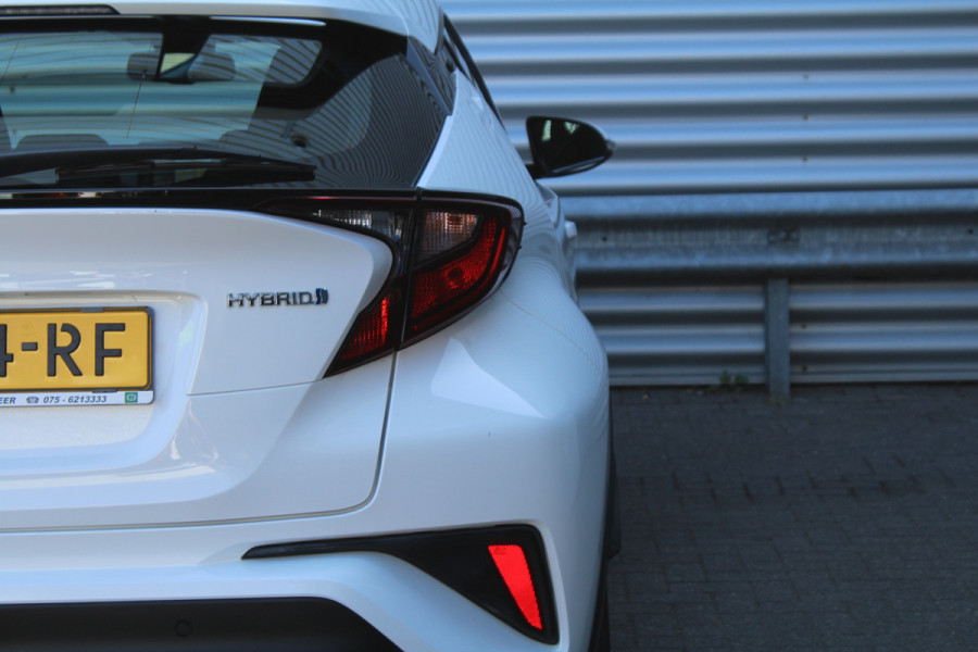 Toyota C-HR 1.8 Hybrid 123pk Dynamic AUTOMAAT NL-Auto NAP Clima Cruise Navi Camera Keyless 18"LMV