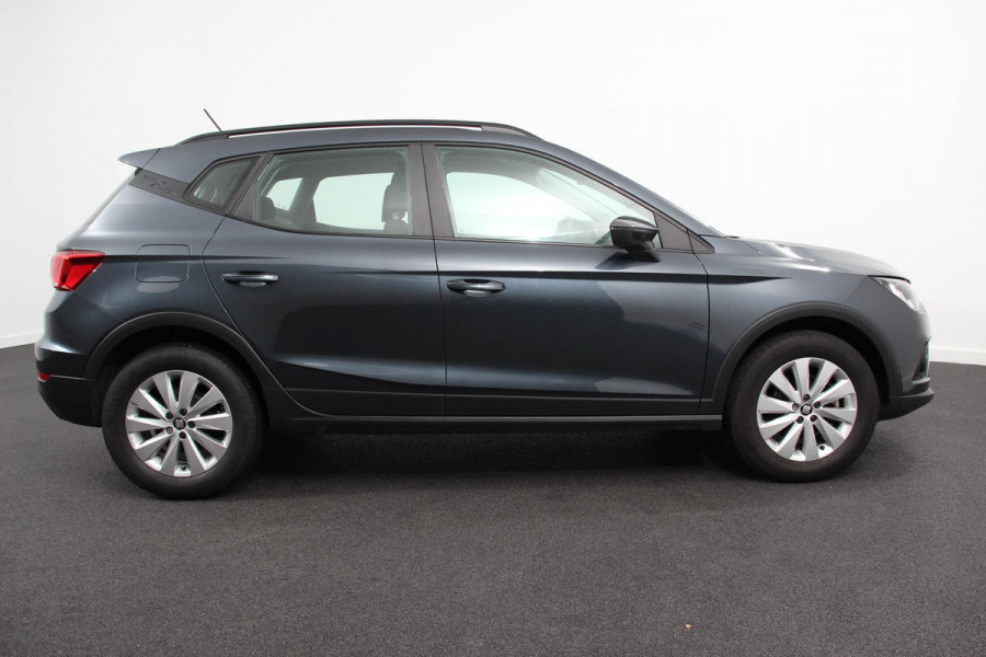 Seat Arona 1.0 TSI Style | Cruise Control | Airco | Parkeersensoren Achter | Stoelverwarming | lichtmetalen Velgen |
