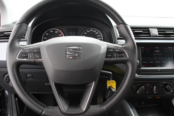 Seat Arona 1.0 TSI Style | Cruise Control | Airco | Parkeersensoren Achter | Stoelverwarming | lichtmetalen Velgen |