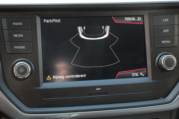 Seat Arona 1.0 TSI Style | Cruise Control | Airco | Parkeersensoren Achter | Stoelverwarming | lichtmetalen Velgen |