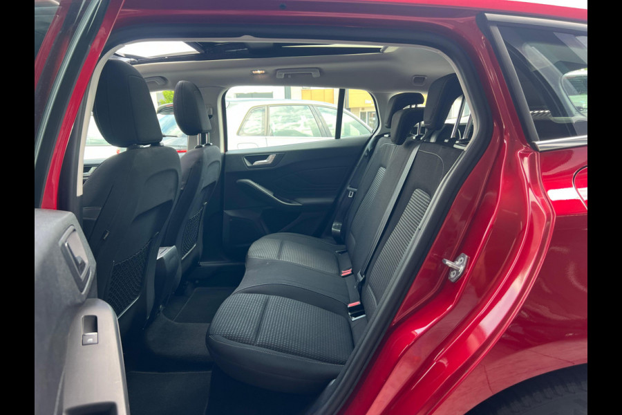 Ford FOCUS Wagon 1.0 EcoBoost Trend Edition Business PANODAK | CAMERA | NAVI | NL AUTO