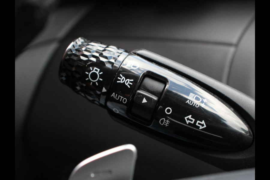 Hyundai Tucson 1.6 T-GDI HEV Comfort Climate control Adaptieve cruise control Parkeersensoren Achteruitrijcamera Navigatie Voorstoelen verwarmd Apple Carplay/ Android Auto