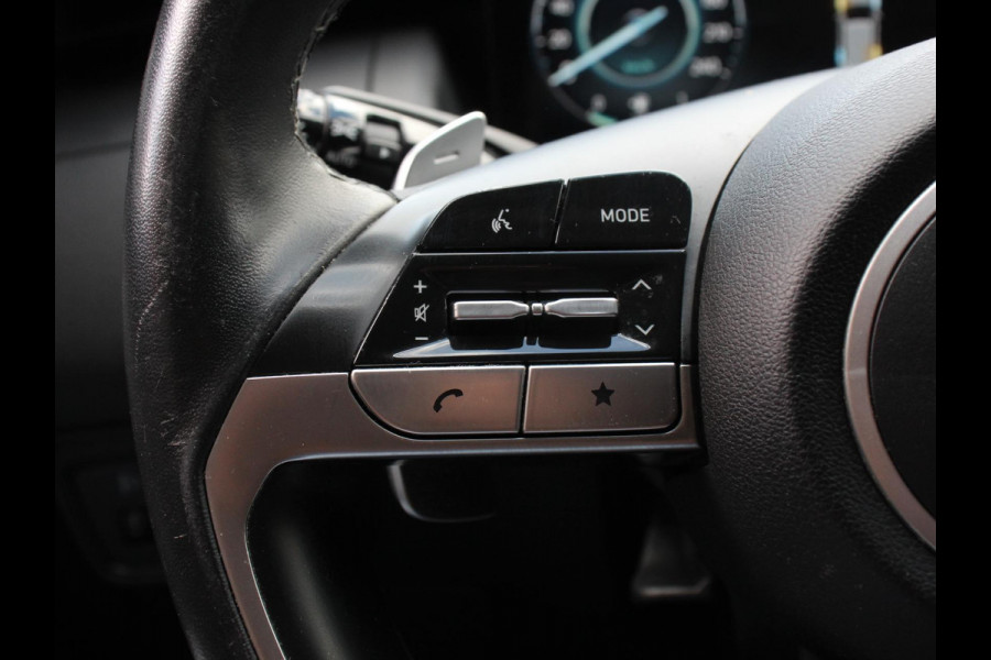 Hyundai Tucson 1.6 T-GDI HEV Comfort Climate control Adaptieve cruise control Parkeersensoren Achteruitrijcamera Navigatie Voorstoelen verwarmd Apple Carplay/ Android Auto