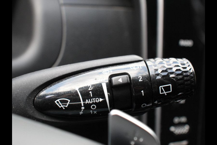 Hyundai Tucson 1.6 T-GDI HEV Comfort Climate control Adaptieve cruise control Parkeersensoren Achteruitrijcamera Navigatie Voorstoelen verwarmd Apple Carplay/ Android Auto