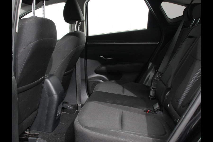 Hyundai Tucson 1.6 T-GDI HEV Comfort Climate control Adaptieve cruise control Parkeersensoren Achteruitrijcamera Navigatie Voorstoelen verwarmd Apple Carplay/ Android Auto