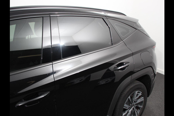 Hyundai Tucson 1.6 T-GDI HEV Comfort Climate control Adaptieve cruise control Parkeersensoren Achteruitrijcamera Navigatie Voorstoelen verwarmd Apple Carplay/ Android Auto