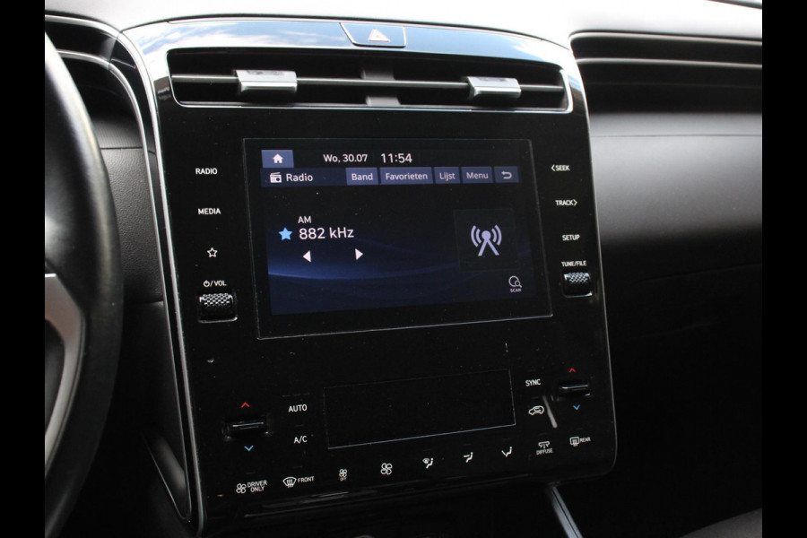 Hyundai Tucson 1.6 T-GDI HEV Comfort Climate control Adaptieve cruise control Parkeersensoren Achteruitrijcamera Navigatie Voorstoelen verwarmd Apple Carplay/ Android Auto