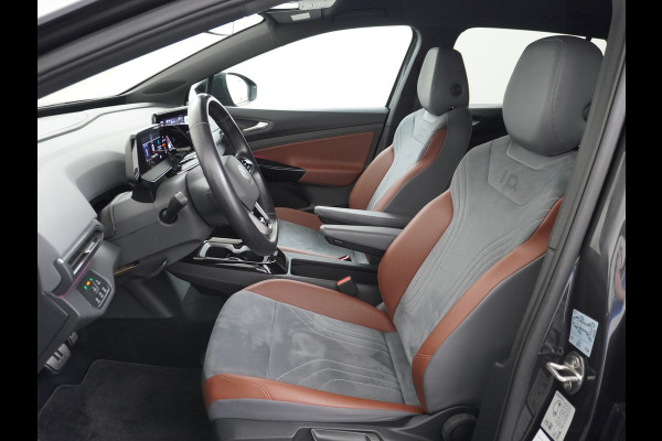 Volkswagen ID.4 1st 77kWh 204PK Trekhaak first Warmtepomp Adap.Cruise Apple Carplay/Android Auto Navi Ecc Pdc Head-Up Display DAB Keyless Matrix Stoelverwarming Rijstrooksensor Geluidsisolerend glas Connected services Draadloze telefoonlader Verkeersbord detectie Origineel Nederlandse Auto €48.913,- Nieuwprijs