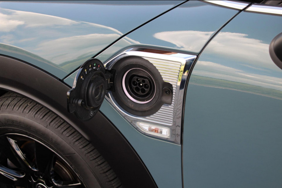 MINI Countryman Cooper S E ALL4 | Navi | LED | Colour Line Carbon Black