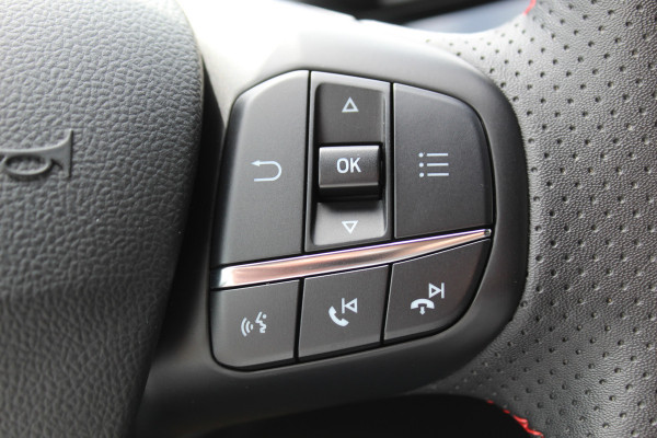 Ford Kuga 2.5 PHEV ST-Line X , In nieuw staat , Hoge Zit en veel comfort Climate control , Navigatie , Camera ,Stoel en voorruit verwarming Parkeersensoren rondom , Elek.bestuurstoel 1500kg trekgewicht