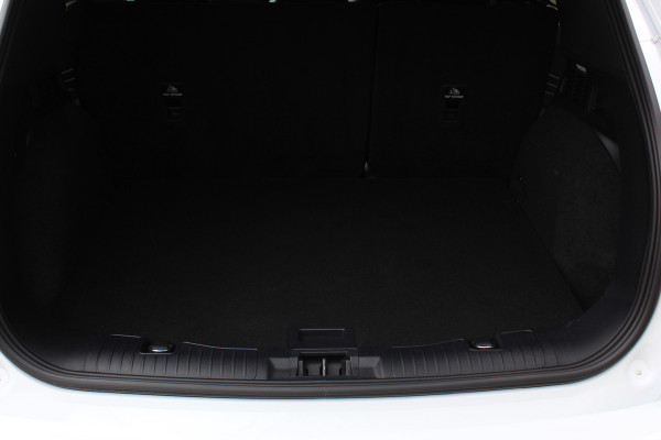 Ford Kuga 2.5 PHEV ST-Line X , In nieuw staat , Hoge Zit en veel comfort Climate control , Navigatie , Camera ,Stoel en voorruit verwarming Parkeersensoren rondom , Elek.bestuurstoel 1500kg trekgewicht