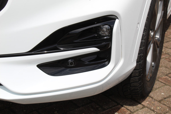 Ford Kuga 2.5 PHEV ST-Line X , In nieuw staat , Hoge Zit en veel comfort Climate control , Navigatie , Camera ,Stoel en voorruit verwarming Parkeersensoren rondom , Elek.bestuurstoel 1500kg trekgewicht