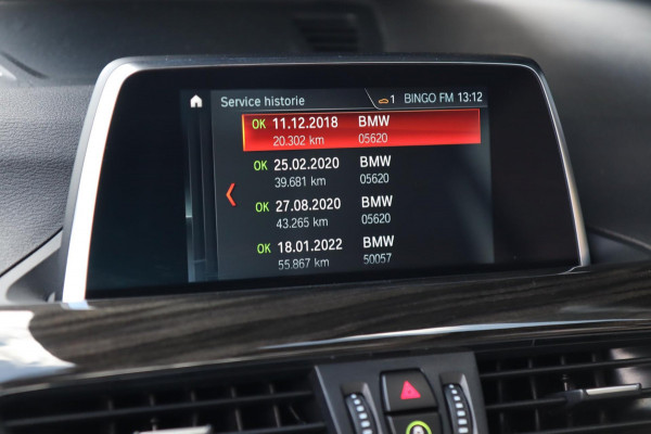BMW X1 SDrive18i / LED / NAVI / CRUISE / LEDER / 100% DEALERONDERHOUDEN