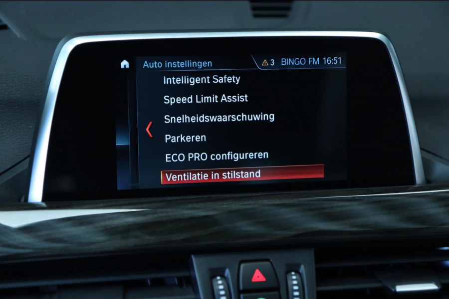 BMW X1 SDrive18i / LED / NAVI / CRUISE / LEDER / 100% DEALERONDERHOUDEN