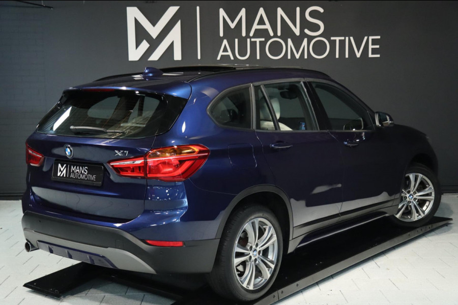 BMW X1 SDrive18i / LED / NAVI / CRUISE / LEDER / 100% DEALERONDERHOUDEN