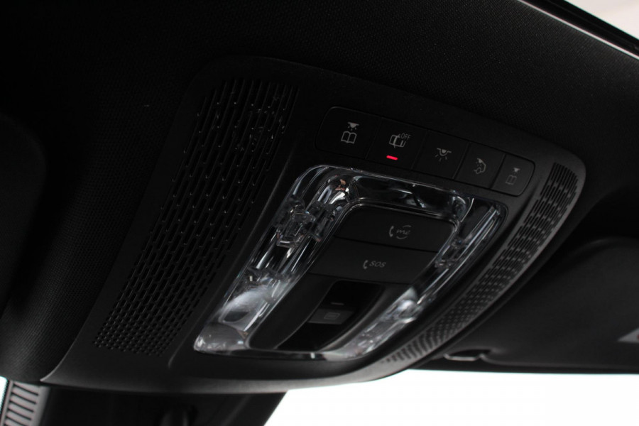 Mercedes-Benz GLA 200 163pk Automaat Progressive Mercedes-Benz GLA-klasse 200 Progressive | Navigatie | Panorama Dak | Camera | Cruise Control | LED Matrix | DAB | Memomy Stoel |