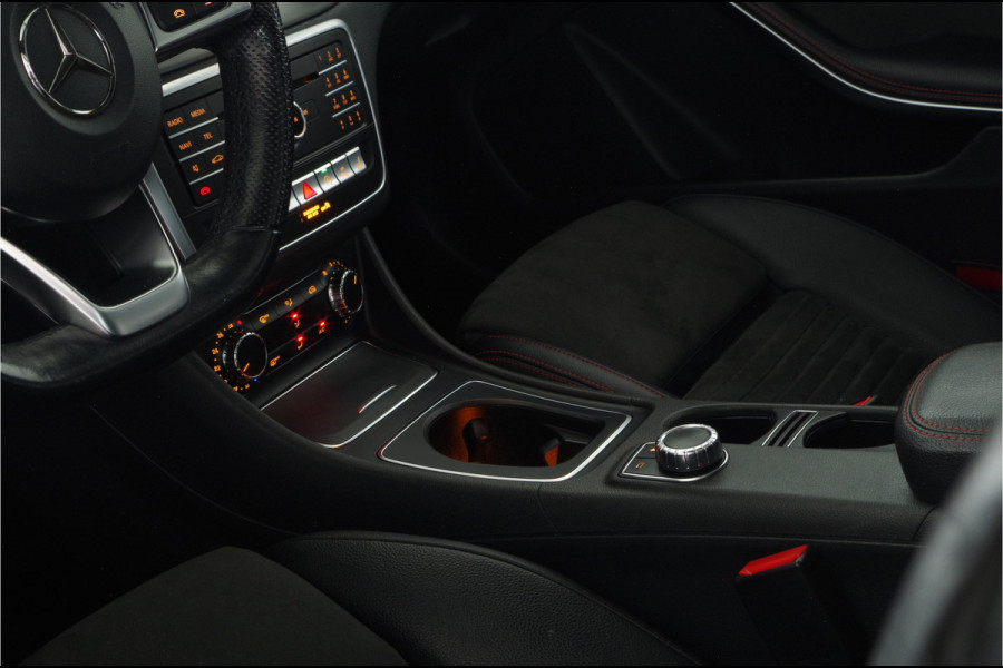 Mercedes-Benz CLA-Klasse Shooting Brake 180 AMG Line > Pano.Schuif/Trekhaak/Camera/8,0 Inch display/LED High Performance
