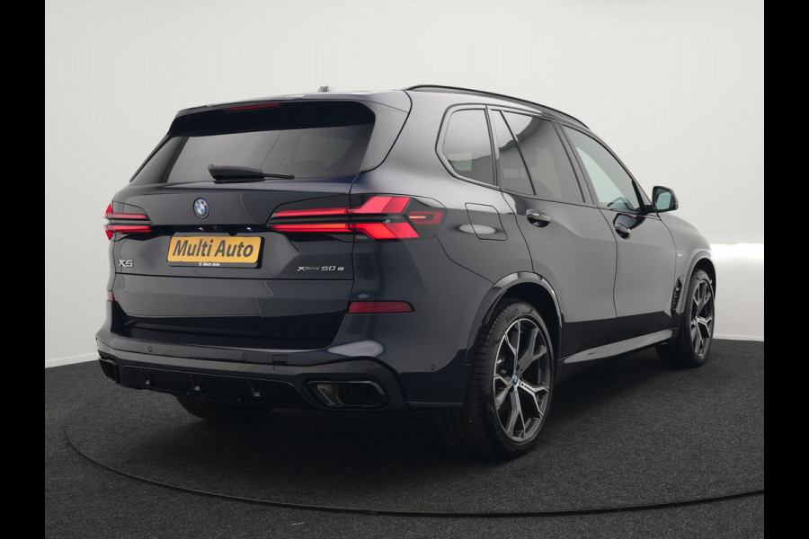BMW X5 xDrive50e M Sport Plug In Hybrid 490pk Dealer O.H PHEV | Head Up | 360 Camera | Adaptive Cruise | Individual Lederen Comfortstoelen Memory & Verwarmd | Apple Carplay | Widescreen Navigatie | Carbon Interieur | Luchtvering | Front Assist |