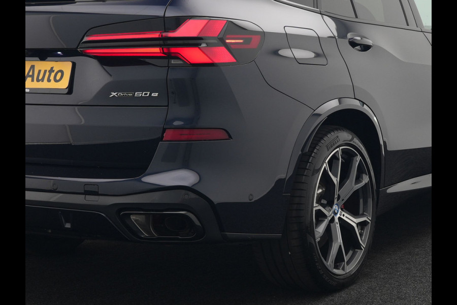 BMW X5 xDrive50e M Sport Plug In Hybrid 490pk Dealer O.H PHEV | Head Up | 360 Camera | Adaptive Cruise | Individual Lederen Comfortstoelen Memory & Verwarmd | Apple Carplay | Widescreen Navigatie | Carbon Interieur | Luchtvering | Front Assist |