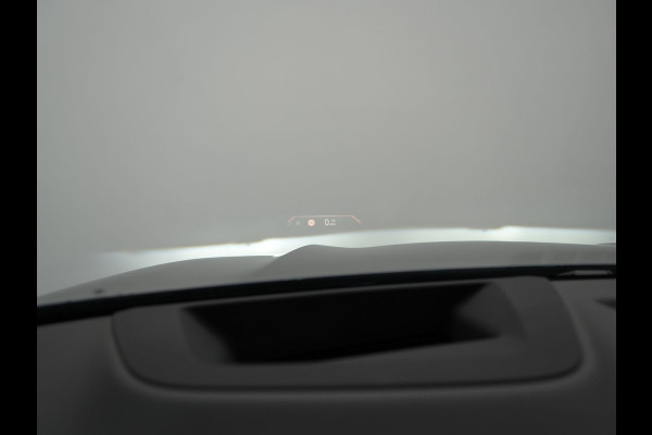 BMW X5 xDrive50e M Sport Plug In Hybrid 490pk Dealer O.H PHEV | Head Up | 360 Camera | Adaptive Cruise | Individual Lederen Comfortstoelen Memory & Verwarmd | Apple Carplay | Widescreen Navigatie | Carbon Interieur | Luchtvering | Front Assist |