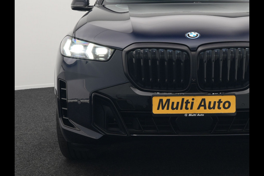 BMW X5 xDrive50e M Sport Plug In Hybrid 490pk Dealer O.H PHEV | Head Up | 360 Camera | Adaptive Cruise | Individual Lederen Comfortstoelen Memory & Verwarmd | Apple Carplay | Widescreen Navigatie | Carbon Interieur | Luchtvering | Front Assist |