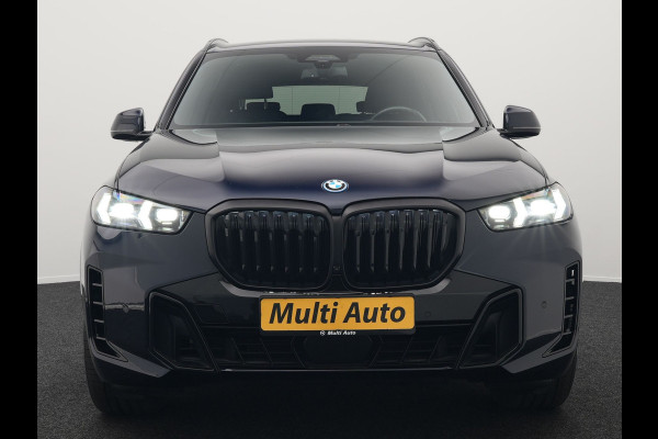 BMW X5 xDrive50e M Sport Plug In Hybrid 490pk Dealer O.H PHEV | Head Up | 360 Camera | Adaptive Cruise | Individual Lederen Comfortstoelen Memory & Verwarmd | Apple Carplay | Widescreen Navigatie | Carbon Interieur | Luchtvering | Front Assist |