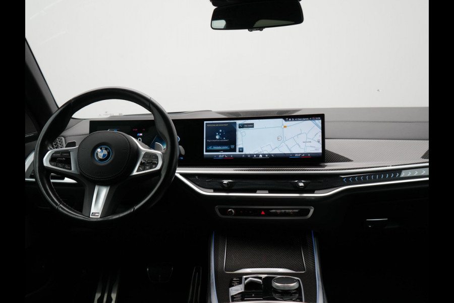 BMW X5 xDrive50e M Sport Plug In Hybrid 490pk Dealer O.H PHEV | Head Up | 360 Camera | Adaptive Cruise | Individual Lederen Comfortstoelen Memory & Verwarmd | Apple Carplay | Widescreen Navigatie | Carbon Interieur | Luchtvering | Front Assist |