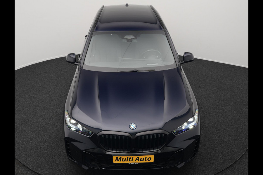 BMW X5 xDrive50e M Sport Plug In Hybrid 490pk Dealer O.H PHEV | Head Up | 360 Camera | Adaptive Cruise | Individual Lederen Comfortstoelen Memory & Verwarmd | Apple Carplay | Widescreen Navigatie | Carbon Interieur | Luchtvering | Front Assist |