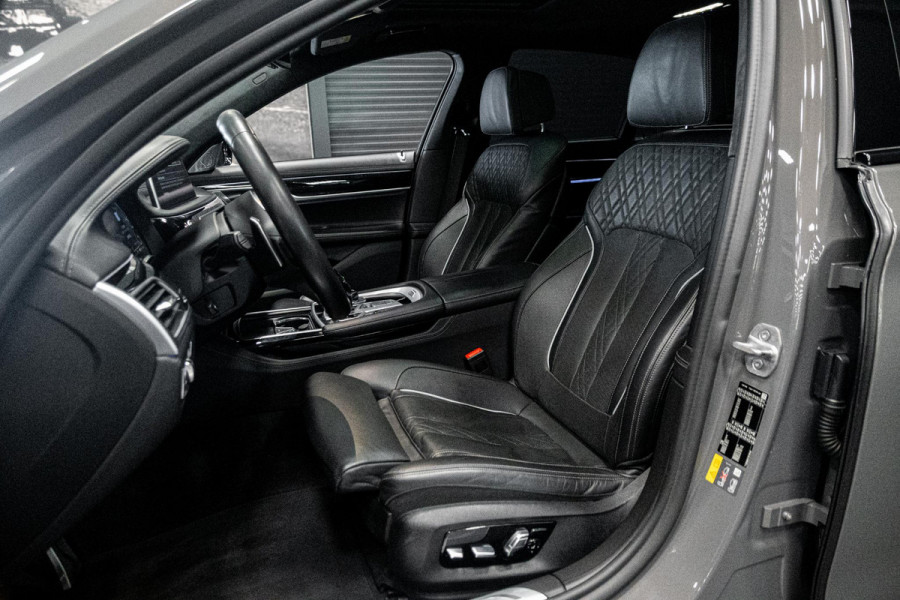 BMW 7 Serie 745e High Executive *M-Sport / Bowers & Wilkins / Actieve-Besturing / Soft-Close / Stoelventilatie / Schuif-/kanteldak*