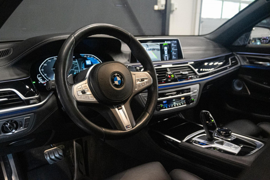 BMW 7 Serie 745e High Executive *M-Sport / Bowers & Wilkins / Actieve-Besturing / Soft-Close / Stoelventilatie / Schuif-/kanteldak*