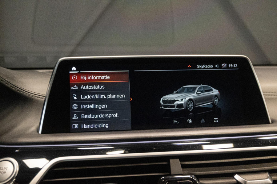 BMW 7 Serie 745e High Executive *M-Sport / Bowers & Wilkins / Actieve-Besturing / Soft-Close / Stoelventilatie / Schuif-/kanteldak*