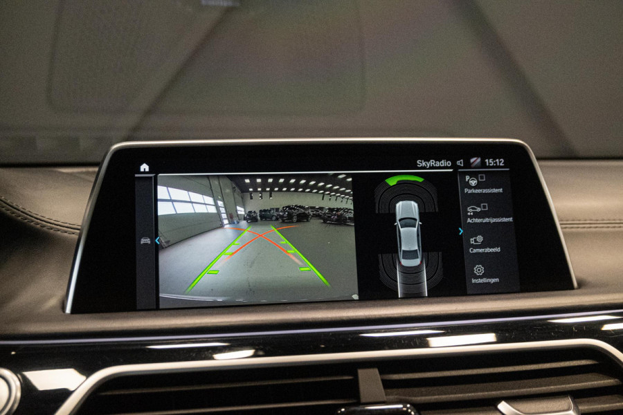 BMW 7 Serie 745e High Executive *M-Sport / Bowers & Wilkins / Actieve-Besturing / Soft-Close / Stoelventilatie / Schuif-/kanteldak*
