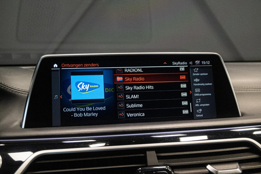 BMW 7 Serie 745e High Executive *M-Sport / Bowers & Wilkins / Actieve-Besturing / Soft-Close / Stoelventilatie / Schuif-/kanteldak*