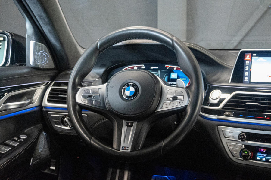 BMW 7 Serie 745e High Executive *M-Sport / Bowers & Wilkins / Actieve-Besturing / Soft-Close / Stoelventilatie / Schuif-/kanteldak*