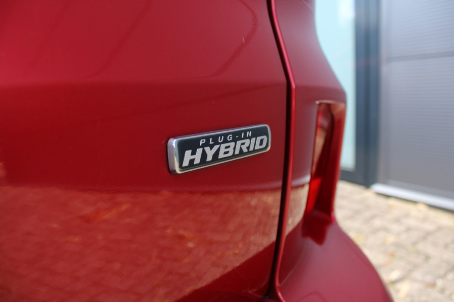 Ford Kuga 2.5 PHEV ST-Line X | Panoramadak | Head-up | BLIS | Winterpack | Trekhaak | B&O