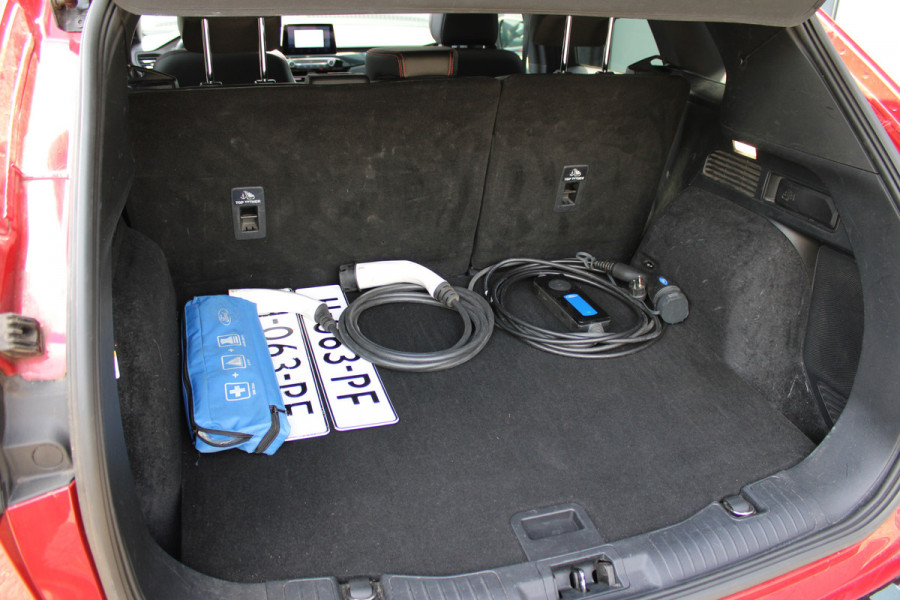 Ford Kuga 2.5 PHEV ST-Line X | Panoramadak | Head-up | BLIS | Winterpack | Trekhaak | B&O