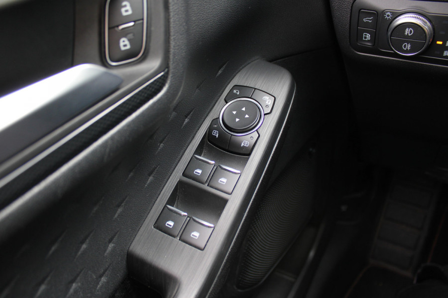 Ford Kuga 2.5 PHEV ST-Line X | Panoramadak | Head-up | BLIS | Winterpack | Trekhaak | B&O