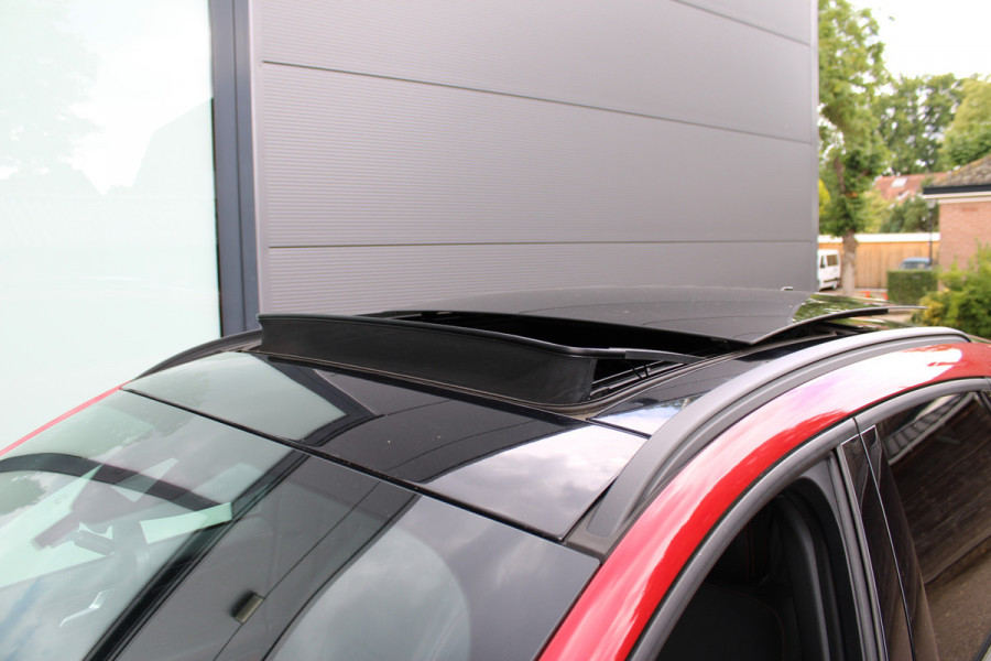 Ford Kuga 2.5 PHEV ST-Line X | Panoramadak | Head-up | BLIS | Winterpack | Trekhaak | B&O