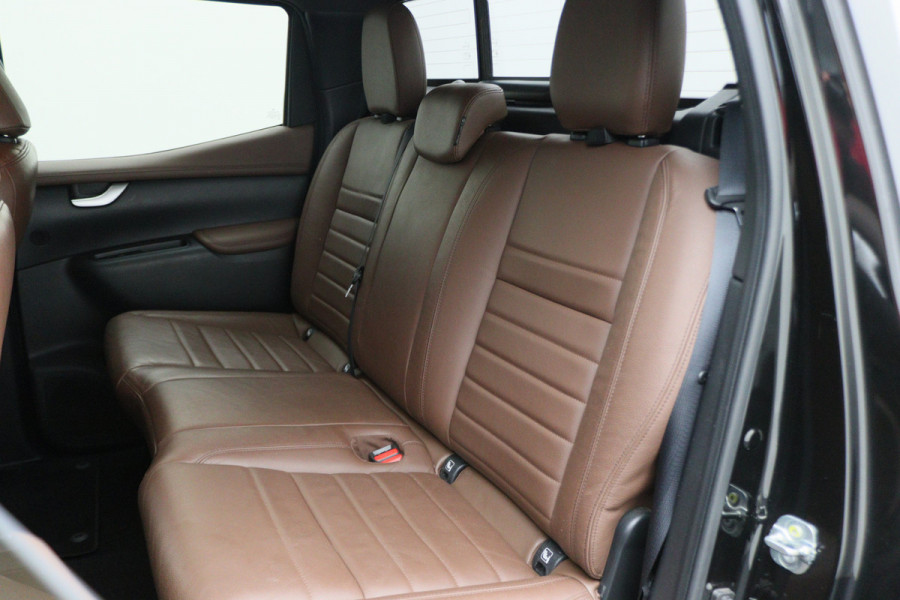 Mercedes-Benz X-Klasse 350 d 4-MATIC Power 5-Zits, Leer, 360° Camera, Elektrische Stoelen, 3500KG Trekhaak, LED, 18''