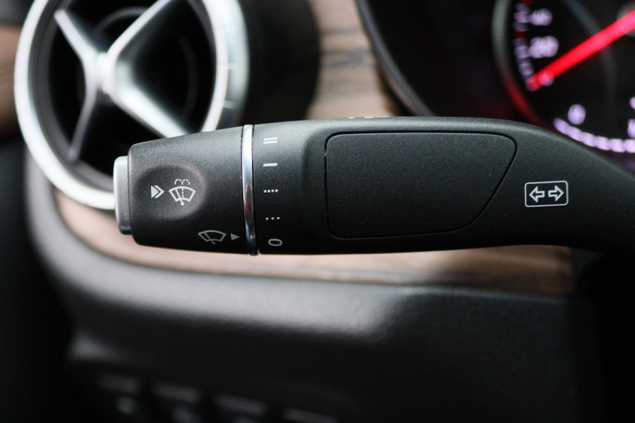 Mercedes-Benz X-Klasse 350 d 4-MATIC Power 5-Zits, Leer, 360° Camera, Elektrische Stoelen, 3500KG Trekhaak, LED, 18''