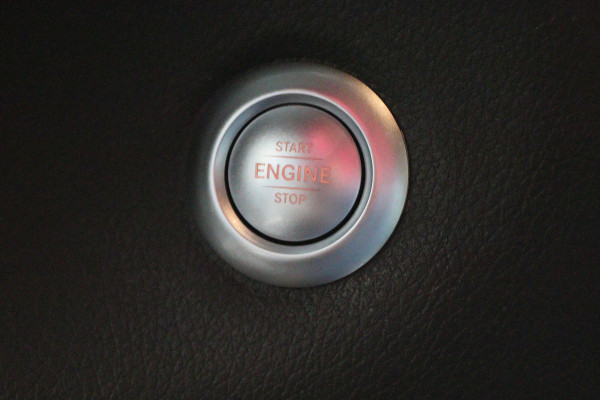Mercedes-Benz X-Klasse 350 d 4-MATIC Power 5-Zits, Leer, 360° Camera, Elektrische Stoelen, 3500KG Trekhaak, LED, 18''
