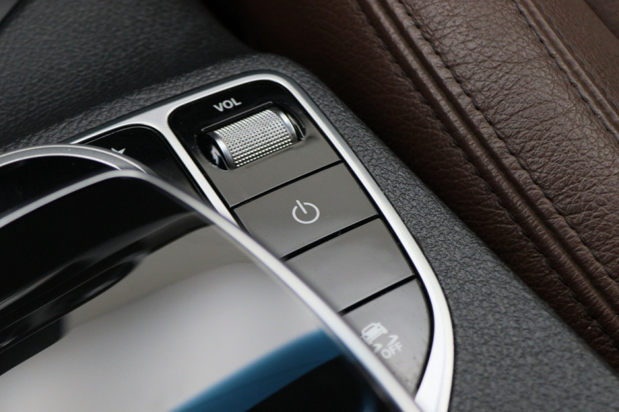 Mercedes-Benz X-Klasse 350 d 4-MATIC Power 5-Zits, Leer, 360° Camera, Elektrische Stoelen, 3500KG Trekhaak, LED, 18''