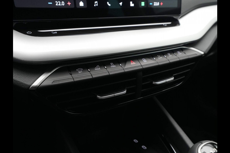 Škoda Octavia Combi 1.5 TSI 115pk Business Edition Plus Navigatie Camera Clima Cruise 198