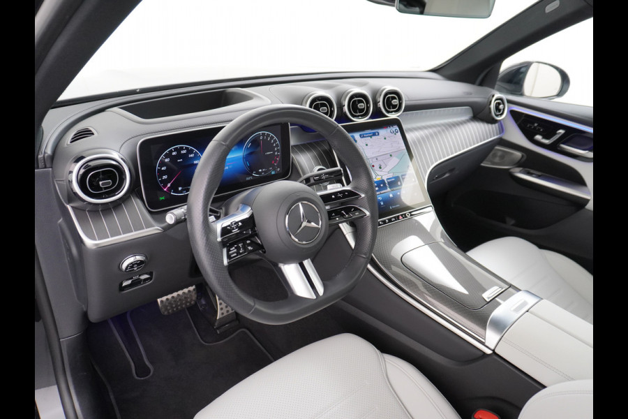 Mercedes-Benz GLC 300 e 4MATIC AMG Line | Luchtvering Achterasbesturing Trekhaak Burmester HUD Memory