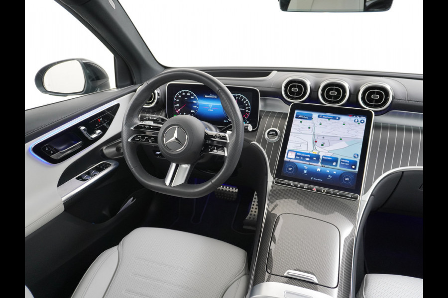 Mercedes-Benz GLC 300 e 4MATIC AMG Line | Luchtvering Achterasbesturing Trekhaak Burmester HUD Memory