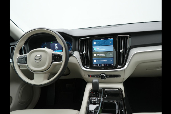 Volvo V60 T8 AWD Plus Bright Long Range Plug in In Hybrid 456pk Dealer O.H Adaptive Cruise | 360 Camera | Google assistant | Harman Kardon | Lederen Sportstoelen Memory & Verwarmd | Virtual | Google Maps | Navigatie | Pilot Assist | Apple Carplay | Keyless | DAB |