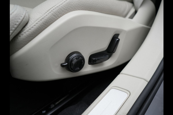 Volvo V60 T8 AWD Plus Bright Long Range Plug in In Hybrid 456pk Dealer O.H Adaptive Cruise | 360 Camera | Google assistant | Harman Kardon | Lederen Sportstoelen Memory & Verwarmd | Virtual | Google Maps | Navigatie | Pilot Assist | Apple Carplay | Keyless | DAB |